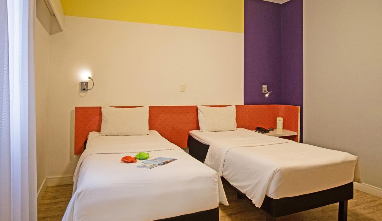 Ibis Styles Balneario Camboriu - 1 Quadra Do Mar Hotel Ngoại thất bức ảnh