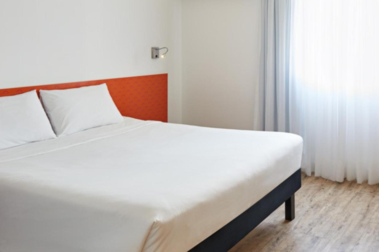 Ibis Styles Balneario Camboriu - 1 Quadra Do Mar Hotel Ngoại thất bức ảnh
