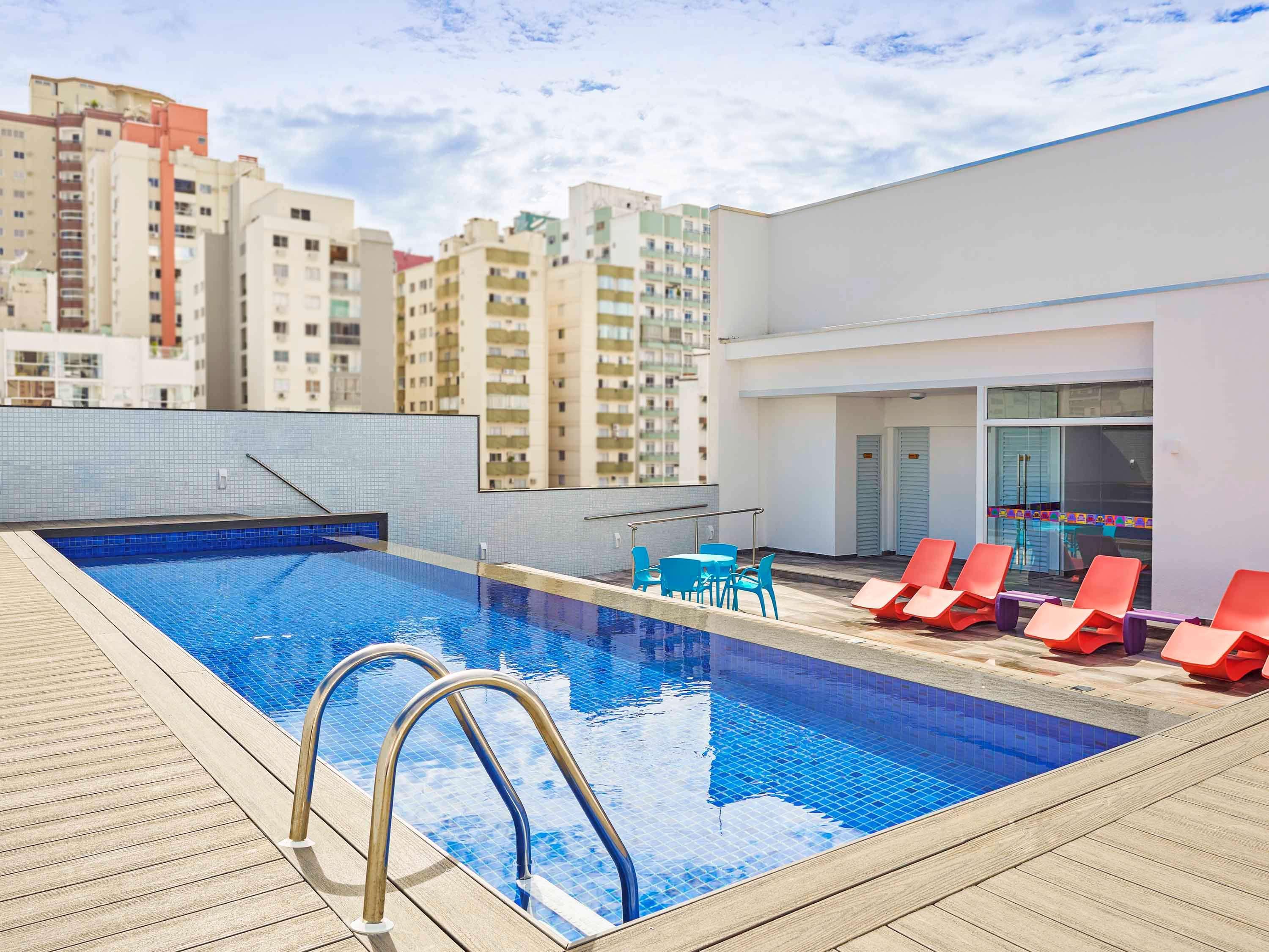 Ibis Styles Balneario Camboriu - 1 Quadra Do Mar Hotel Ngoại thất bức ảnh